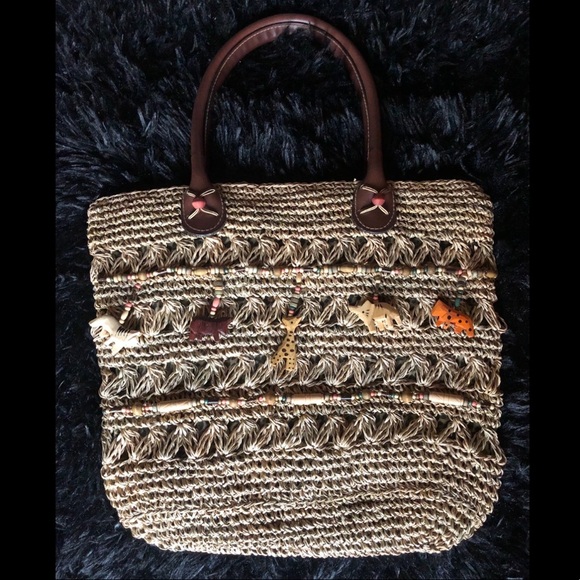 St. John’s bay Wooden animal fringe straw bag. - Picture 1 of 4